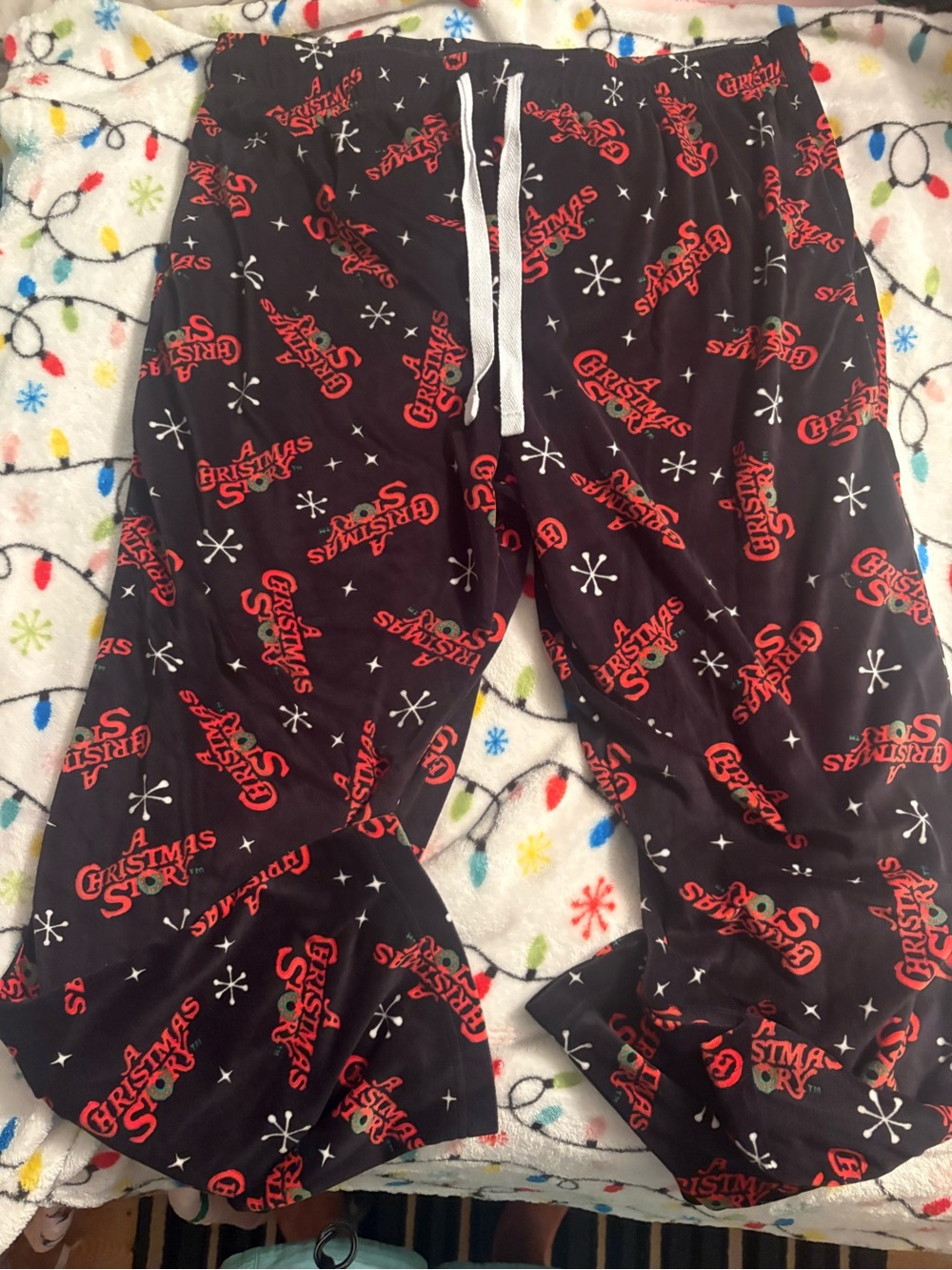 Men's a Christmas story Black & Red Holiday-Print Lounge Joggers
